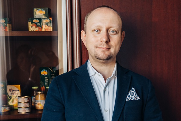 Dmitriy-Makarkin.jpg